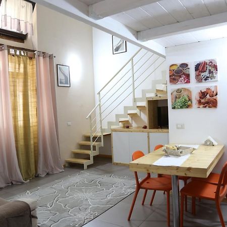 Appartamenti Laura Wi-Fi Curti Buitenkant foto