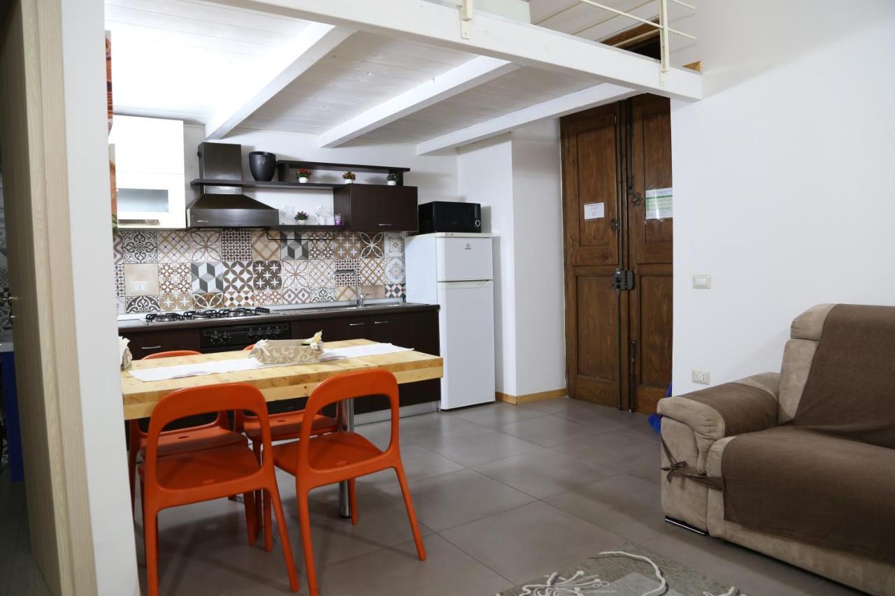 Appartamenti Laura Wi-Fi Curti Buitenkant foto