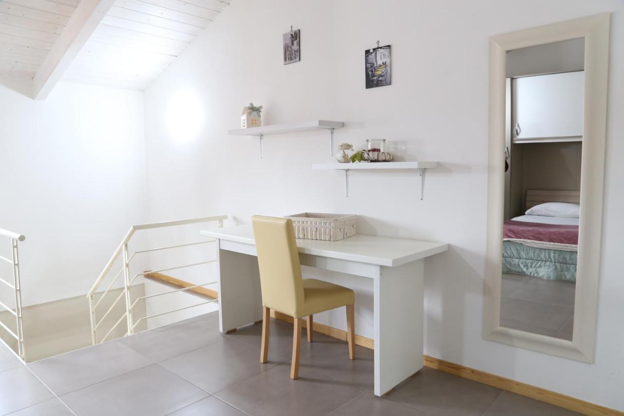 Appartamenti Laura Wi-Fi Curti Buitenkant foto